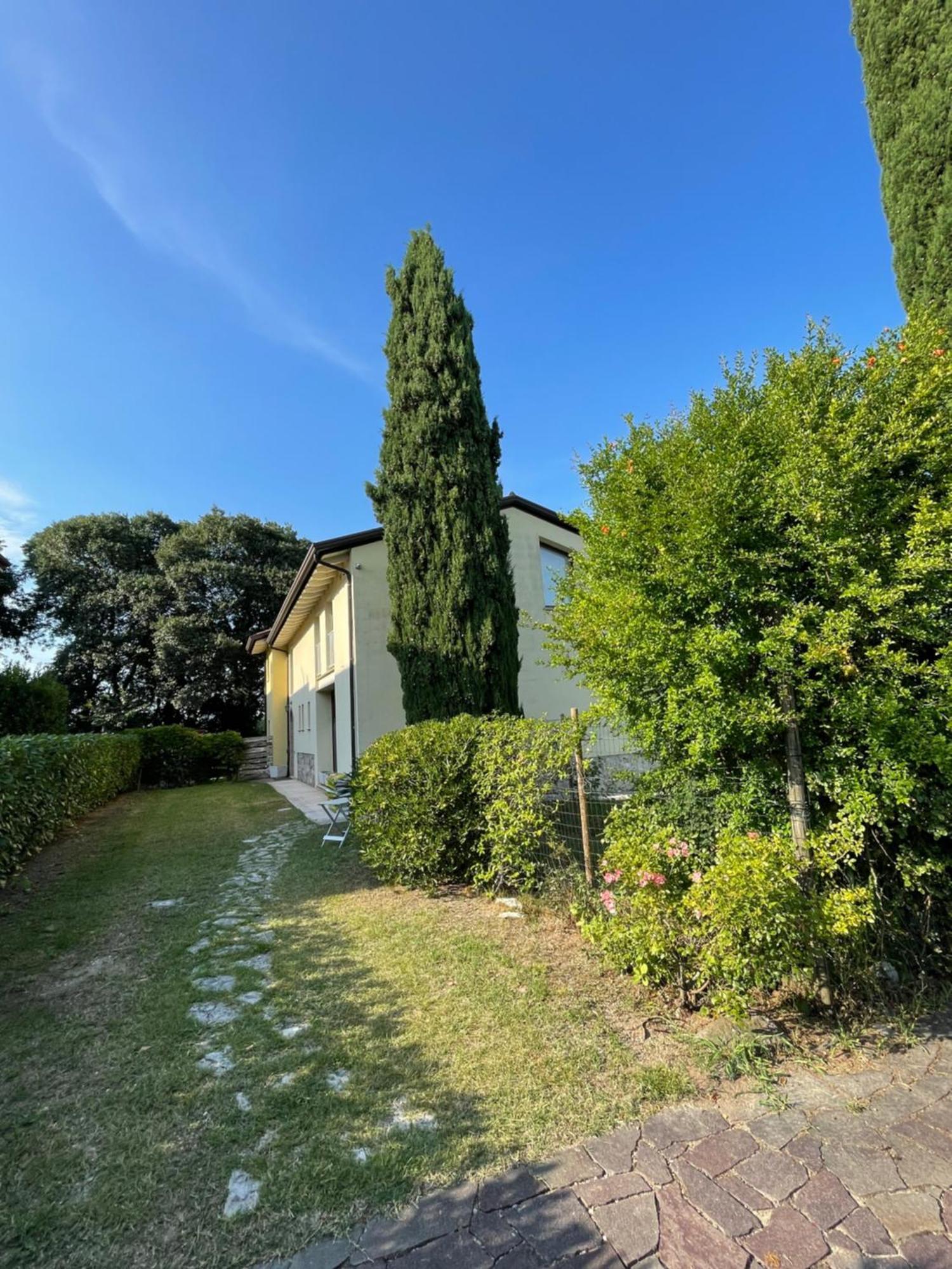 B&B Il Melograno Monzambano Buitenkant foto
